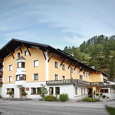 Parkhotel Matrei Матрай-на-Бреннере Экстерьер фото